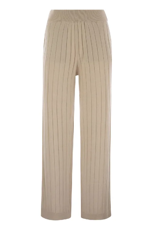 Cashmere knit trousers